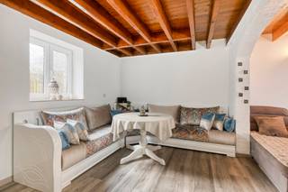 Gezellige woning op een zeer rustige locatie in Asse (Asse-ter-Heide). Ze is gelegen in dichte nabijheid van winkels/warenhuizen, openbaar...