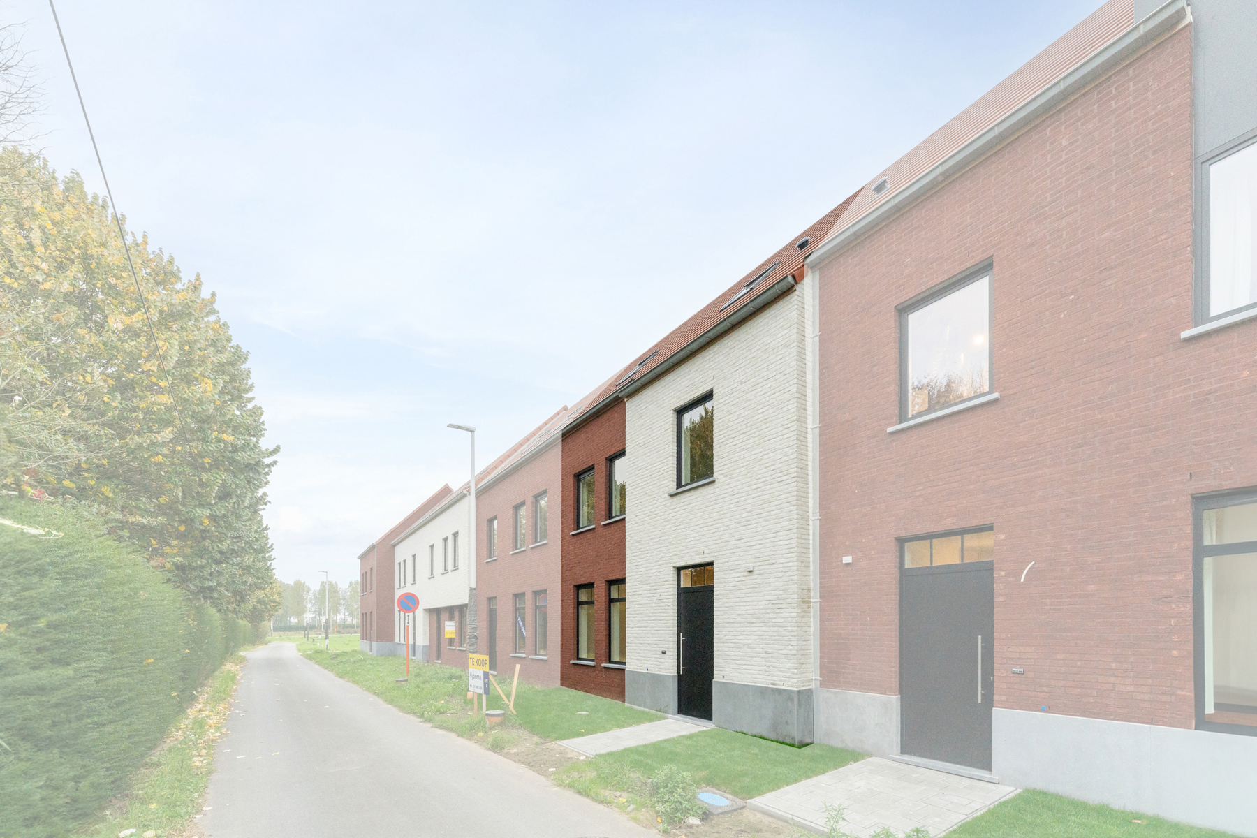 Halfopen nieuwbouwwoning - foto 1