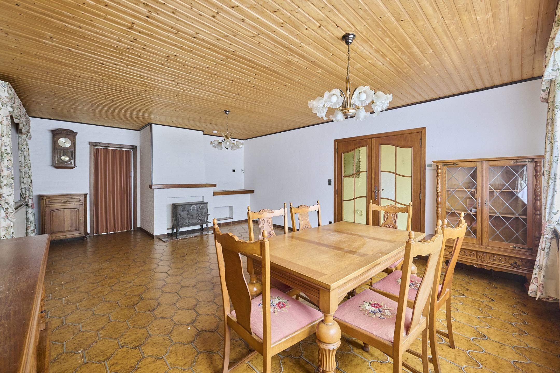 RUSTIG GELEGEN OP TE FRISSEN GEZINSWONING OP 6a in As. - foto 4