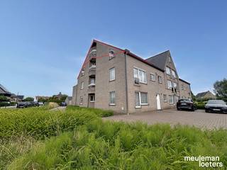 Dit opgefrist appartement is gelegen op wandelafstand van verschillende winkels, diensten en openbaar vervoer.Het lichtrijk appartement bestaat uit...