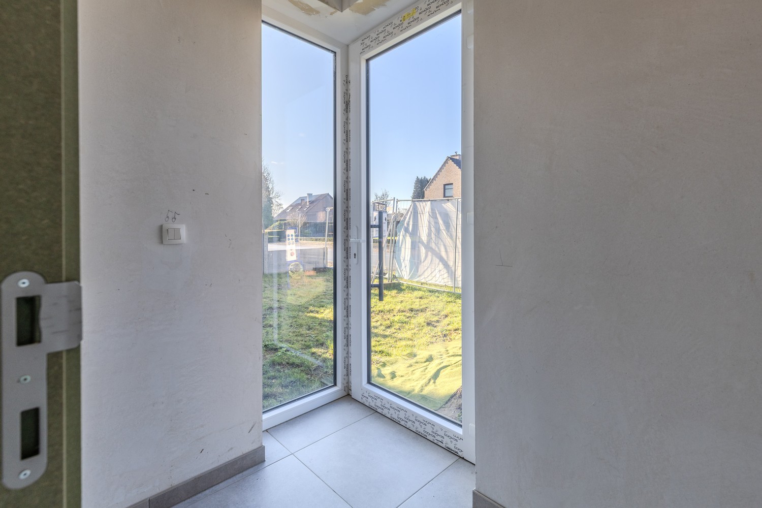 Hedendaagse nieuwbouwwoning met drie slaapkamers op rustige ligging in Neeroeteren - foto 4