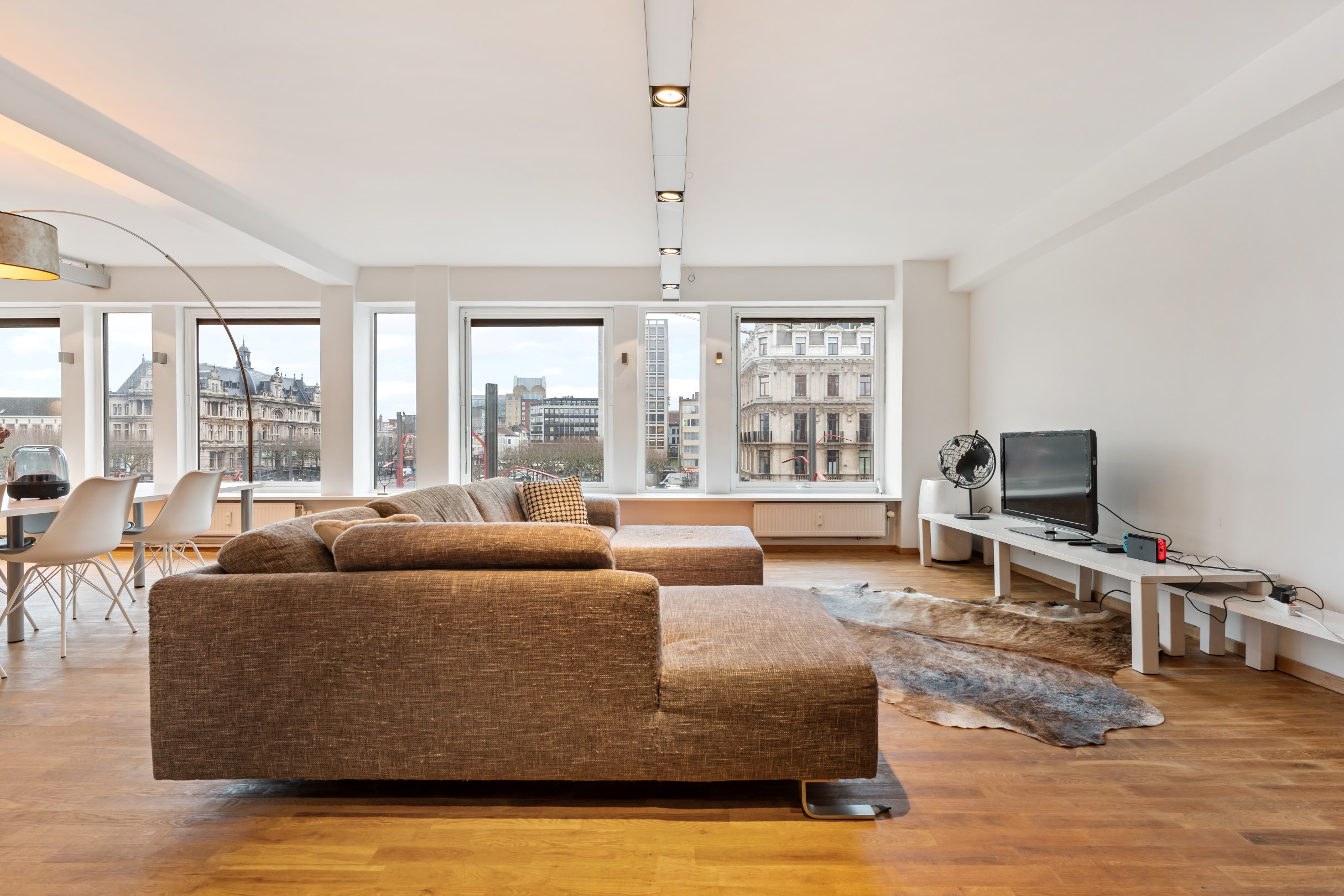 Luxe appartement met panoramisch uitzicht - foto 3