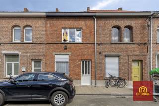 Cette propriété bénéficie d'une situation centrale, à proximité du centre d'Alost, des magasins, des supermarchés, des transports publics et...