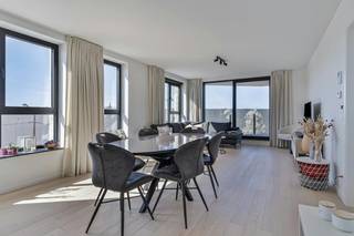 Stijlvol en energiezuinig appartement met royaal terras in het hart van het Suikerpark – nu te huur!Op zoek naar comfort, ruimte en een...