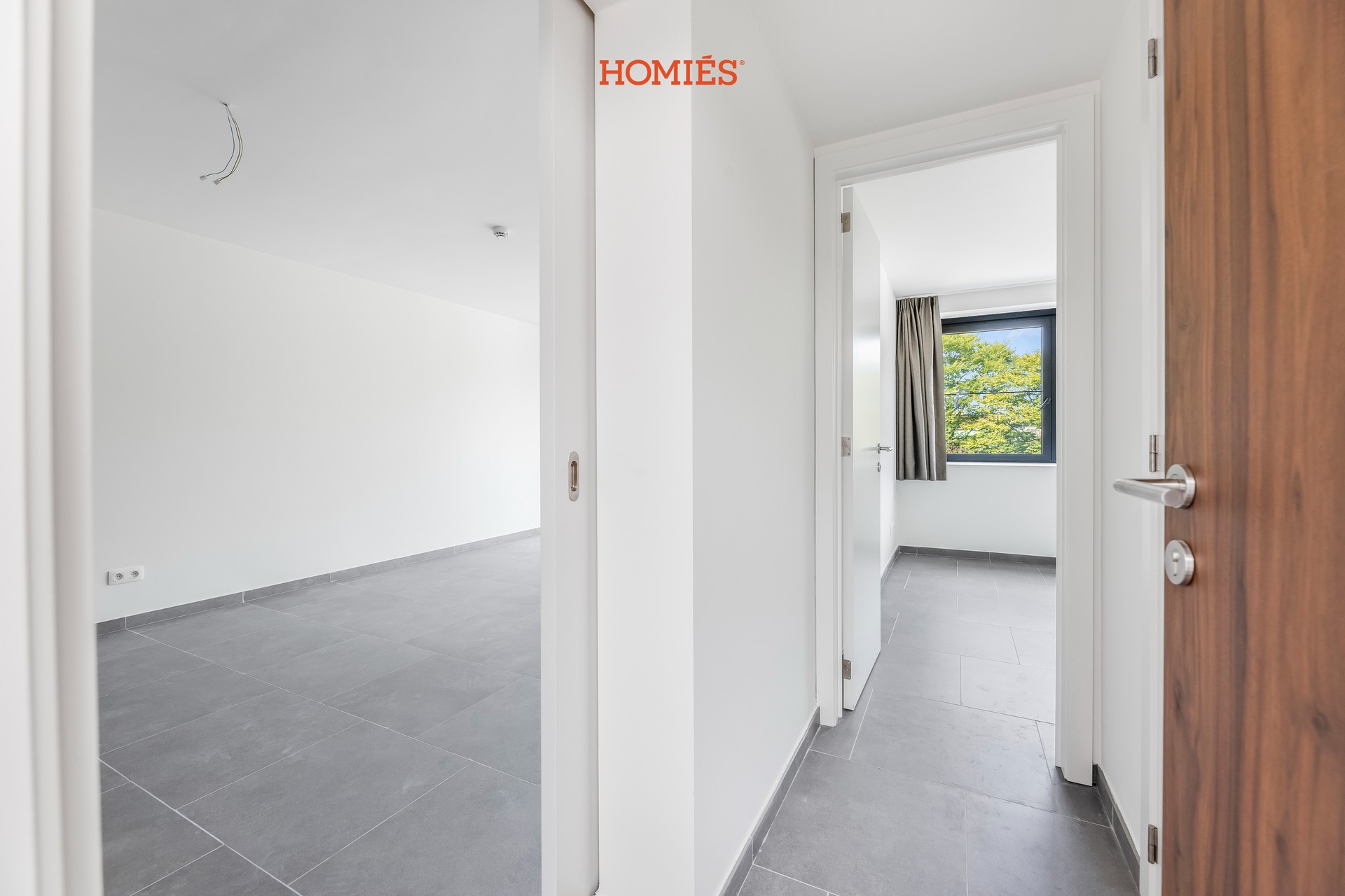 gemeubeld één-slaapkamer appartement met terras - foto 5
