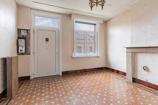 Deze te renoveren woning is gelegen in Dessel op slechts 1,4 km van het centrum van Dessel.De woning bestaat op het gelijkvloers uit een voorkamer,...