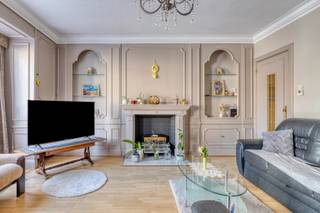 Meer informatie, documenten,... www.JUNOvastgoed.bePrachtig duplexappartement in het hart van Zottegem met authentieke elementen.Laat u verbazen door...