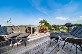 > Visites au 0484/06.1000> > À VENDRE – Penthouse d’Exception avec Vue Panoramique – Blégny> > ✨ Un bien rare, unique sur le marché local ! 134m2 et...