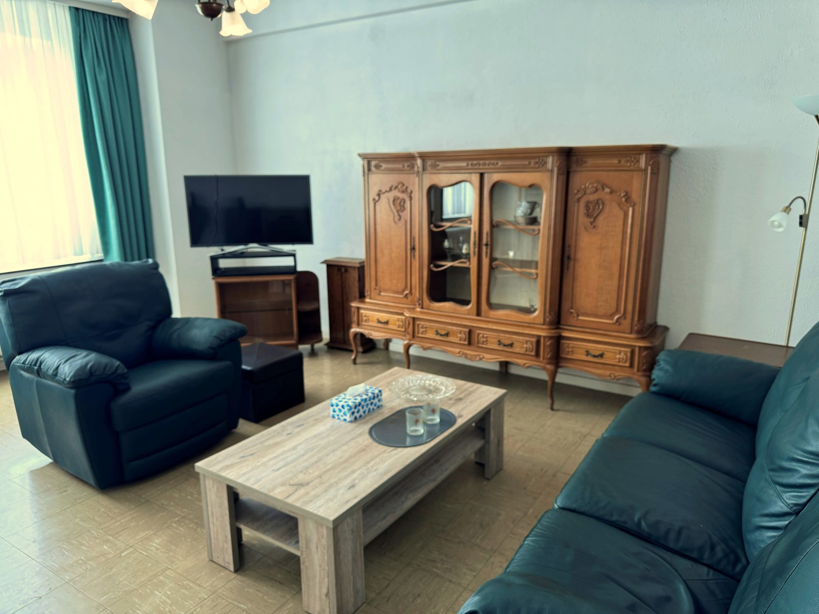RUIM BEMEUBELD 1-SLAAPKAMERAPPARTEMENT OP CENTRALE LIGGING! - foto 4