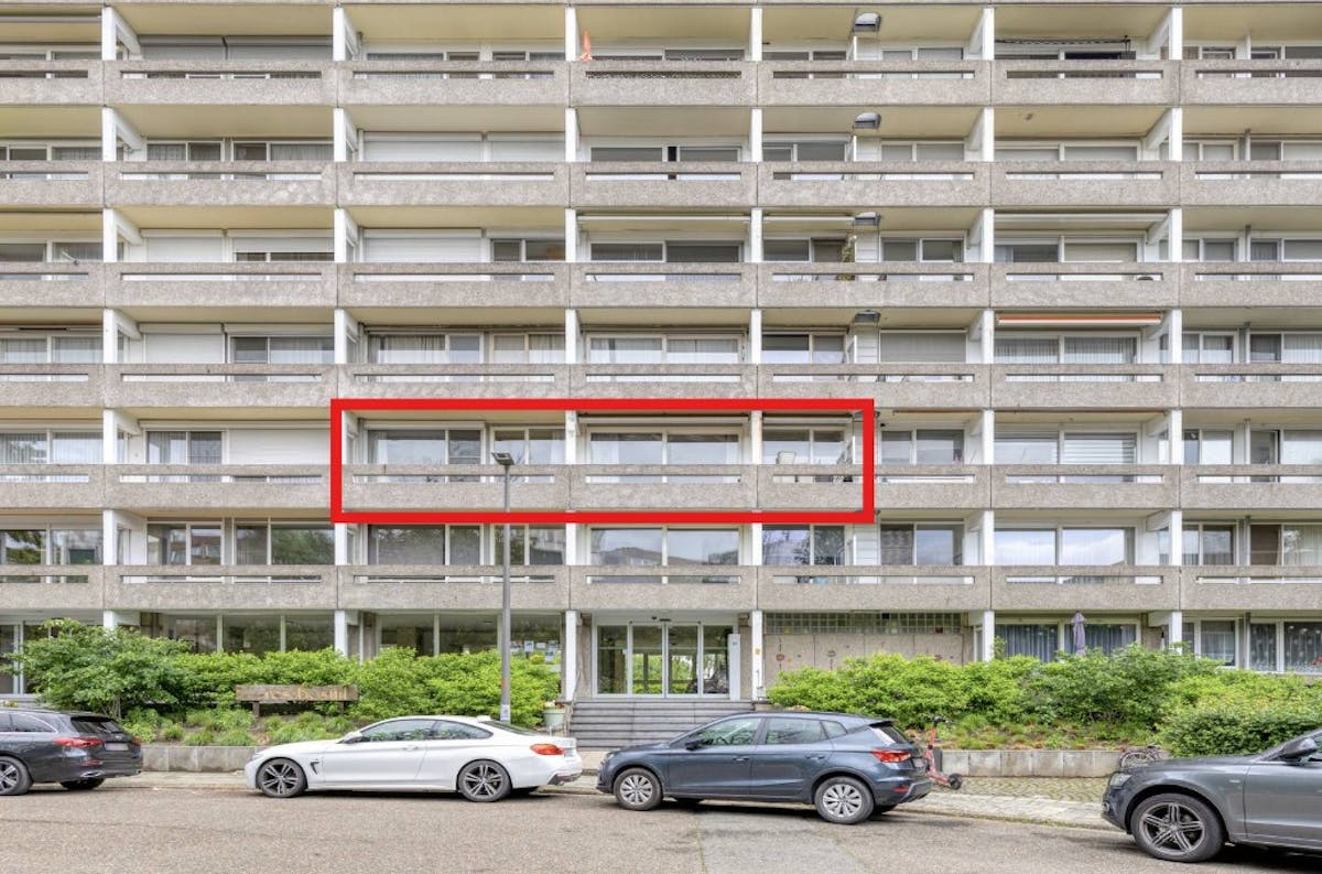 Te renoveren appartement met 2 slaapkamers in Bosuil-wijk! - foto 2