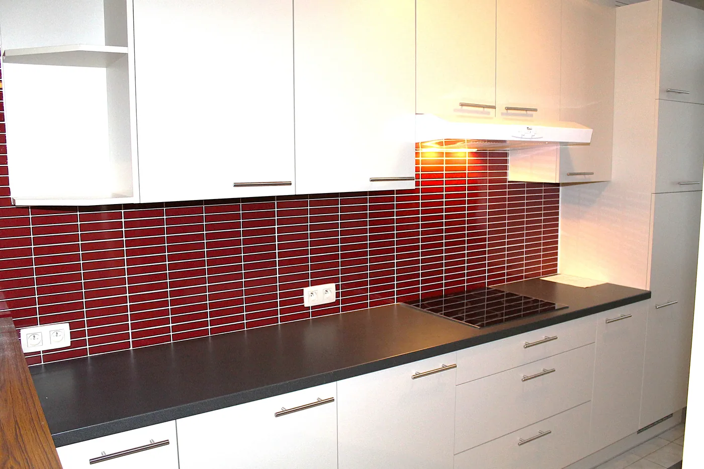 Prachtige interbellumwoning onderverdeeld in drie ruime appartementen (enkel eerste verdieping nog te koop) - foto 3