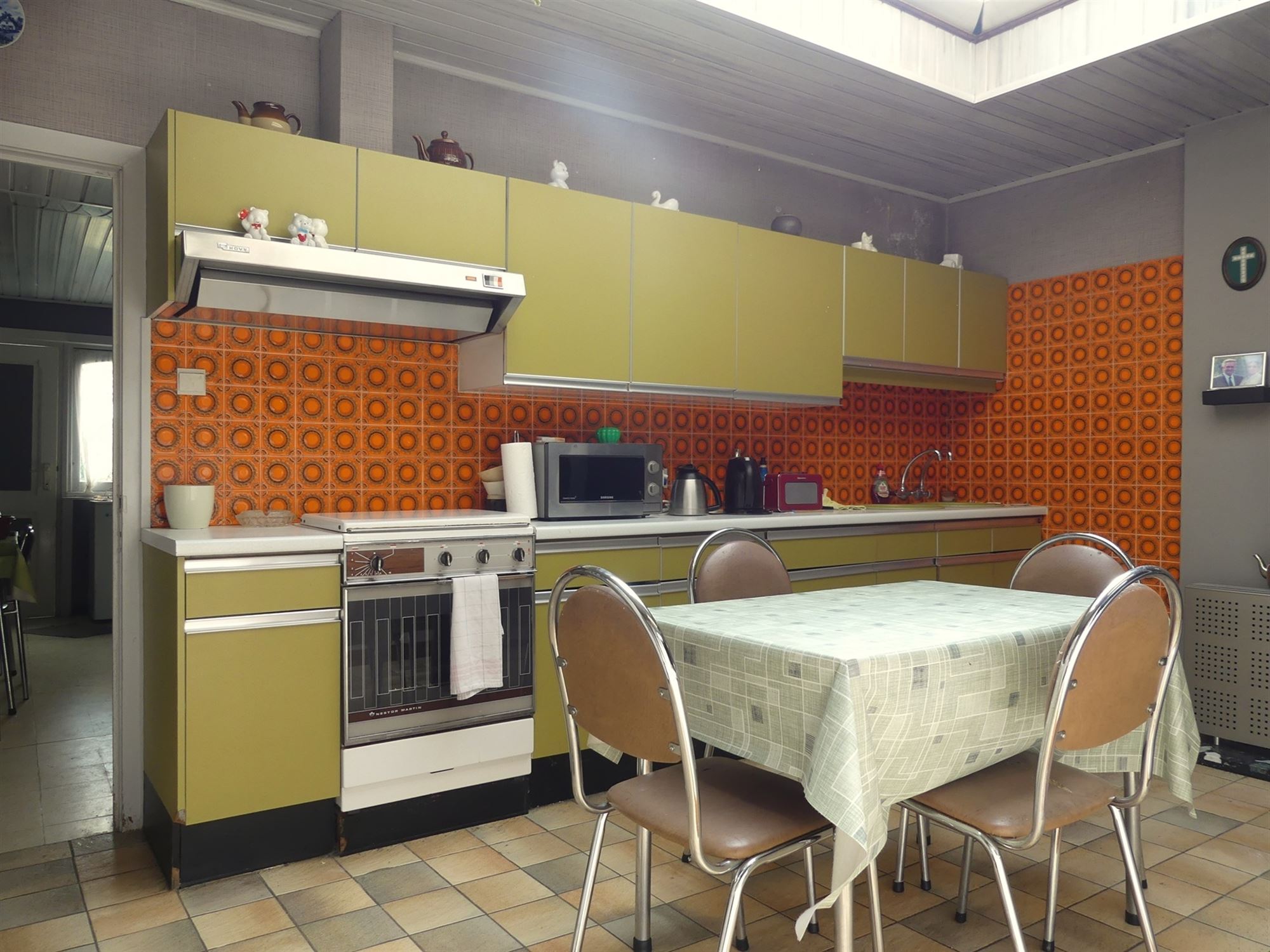 Te renoveren dorpswoning met tuintje en garage - foto 5