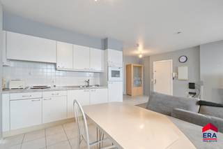 Gezellig dakappartement te koop in Eeklo – Toplocatie!Op zoek naar een instapklaar dakappartement op een gunstige locatie? Dit charmante appartement...
