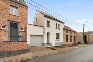 Maison énergétiquement efficace, prête à être emménagée, avec jardin et garage à Erpe-MereBienvenue dans cette maison parfaitement entretenue et...