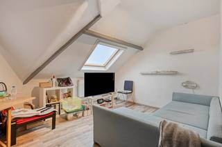 Découvrez cet appartement à vendre à Merksem au troisième étage de la Deuzeldlaan. Vous pouvez accéder à cet établissement confortable par...