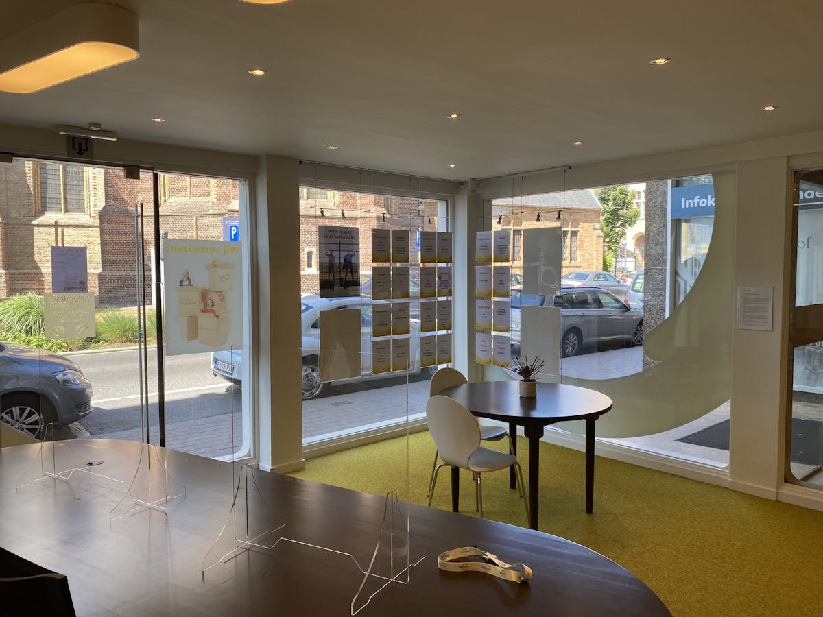 Espace de bureau à vendre d'environ 160 m² dans le centre de Roeselare - photo 2