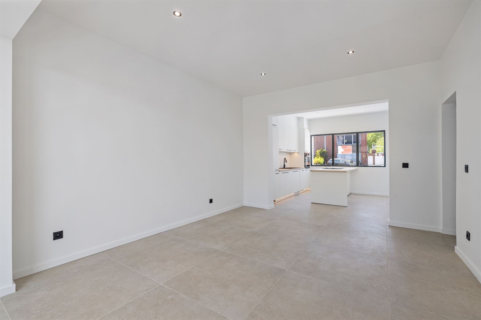 House for sale in Sint-Niklaas with 4 bedrooms - photo 4