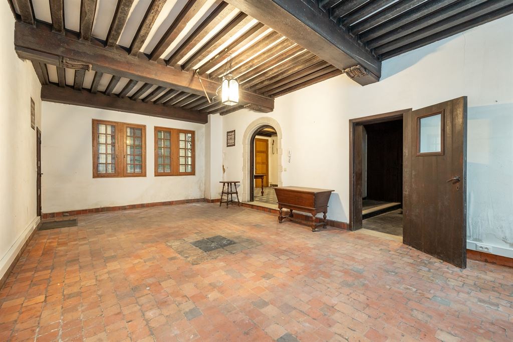  Uniek, karaktervol 16e eeuws gebouw in hartje centrum - foto 3