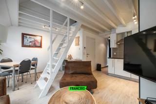 In de levendige Distellaan 14 (een kleinschalige residentie) in Westende bevindt zich dit charmante duplexappartement op de derde verdieping,...