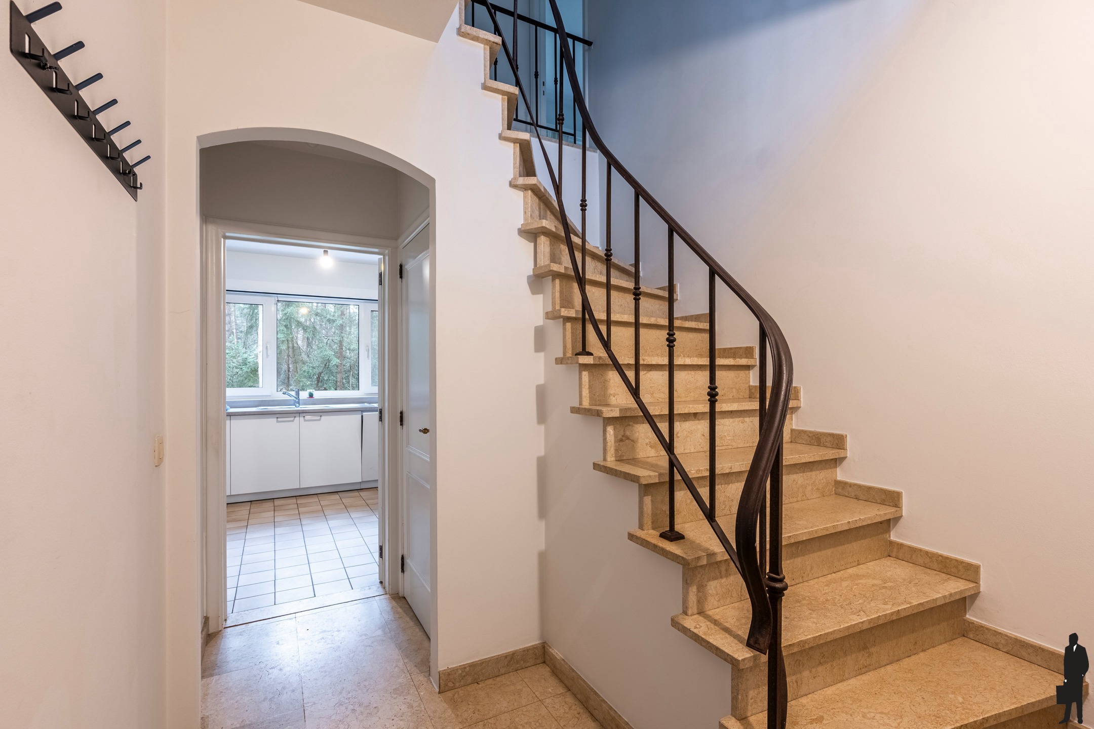 Gerenoveerde gezinswoning met 4 slaapkamers in Vosselaar - foto 3