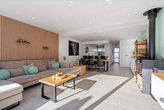 [[ DIT PAND NEEMT DEEL AAN DE ERA OPEN HUIZEN DAG OP 6/12 VAN 14:30 TOT 15:30 ]]Te koop: volledig vernieuwde woning in Vilvoorde, op een centrale...