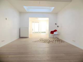 - You can request a viewing via our website: https://vicusvastgoed.be/nl/te-huur- Go to the relevant property and click on “request a viewing”.Once...