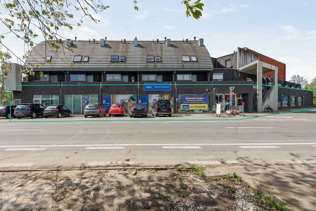 Uniek handelspand in het centrum van Puurs-Sint-Amands - foto 3
