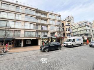 Studio confortable au cœur de la rue commerçanteSitué au premier étage Entrée avec coin nuitSalle de bain avec douche - toilettes et lavaboCuisine...