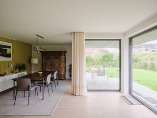 Recent nieuwbouw appartement (opgeleverd in 2020) met 3 slaapkamers, 2 badkamers en een tuin van maar liefst 280 m².Voor meer informatie, mail...