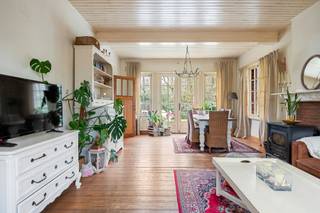 OPENHUIS ZATERDAG 28/3 VAN 11.00u - 14.00uInschrijven verplicht: marie.vanblerk@engelvoelkers.comDeze prachtige te renoveren cottagewoning uit ca...