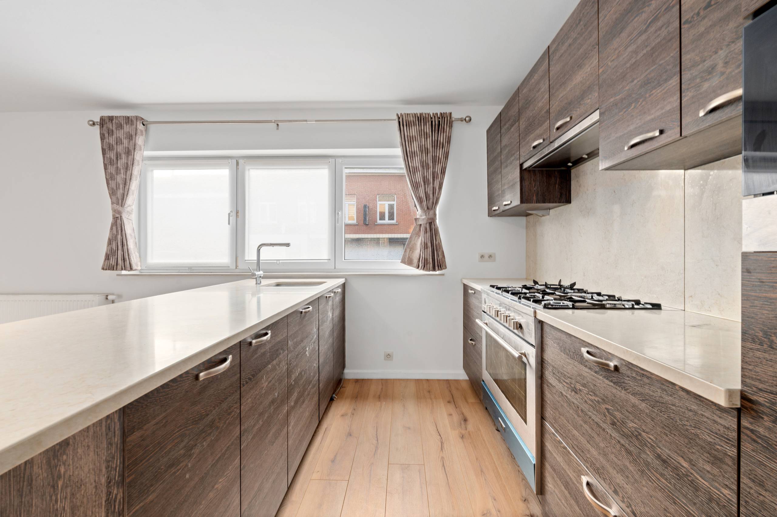 Instapklaar gelijkvloers appartement in het centrum - foto 4