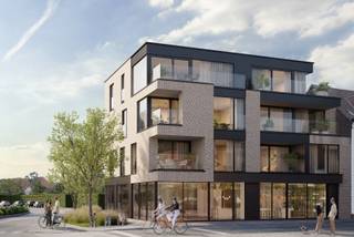 Veilige en praktische parkeeroplossing in het centrum van Waregem<br /><br />Ontdek deze bovengrondse carport, onderdeel van een modern nieuwbouwproject in het hart van Waregem.<br /><br />Elke carport is verbonden aan één van de appartementen en ligt op een rustige, goed beveiligde locatie, ver verwijderd van de straat. Zo bent u verzekerd van een veilige en gemakkelijk toegankelijke parkeerplek voor uw voertuig.<br /><br />Naast het gemak voor uzelf, vormt deze carport ook een interessante investering dankzij de blijvende vraag naar kwalitatieve parkeerplaatsen in de regio.