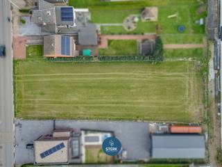 TE VERKAVELEN GRONDEN IN WOON- EN KMO-GEBIED NABIJ DE GRENS !We vinden deze te verkavelen grond van 23a 00ca terug te Smeermaas-Lanaken.Voor meer...