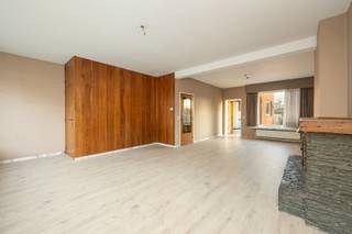 In het centrum van Beerse, op wandelafstand van winkels en met een vlotte bereikbaarheid, bevindt zich deze gesloten bel-etage die een...