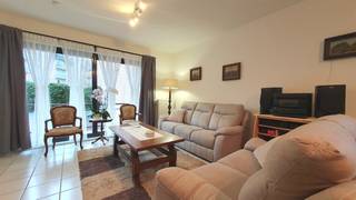 Dit appartement is gelegen op de Muggenstraat, in een rustige omgeving op wandelafstand van het centrum van Hasselt. Indeling:- Inkomhal-...