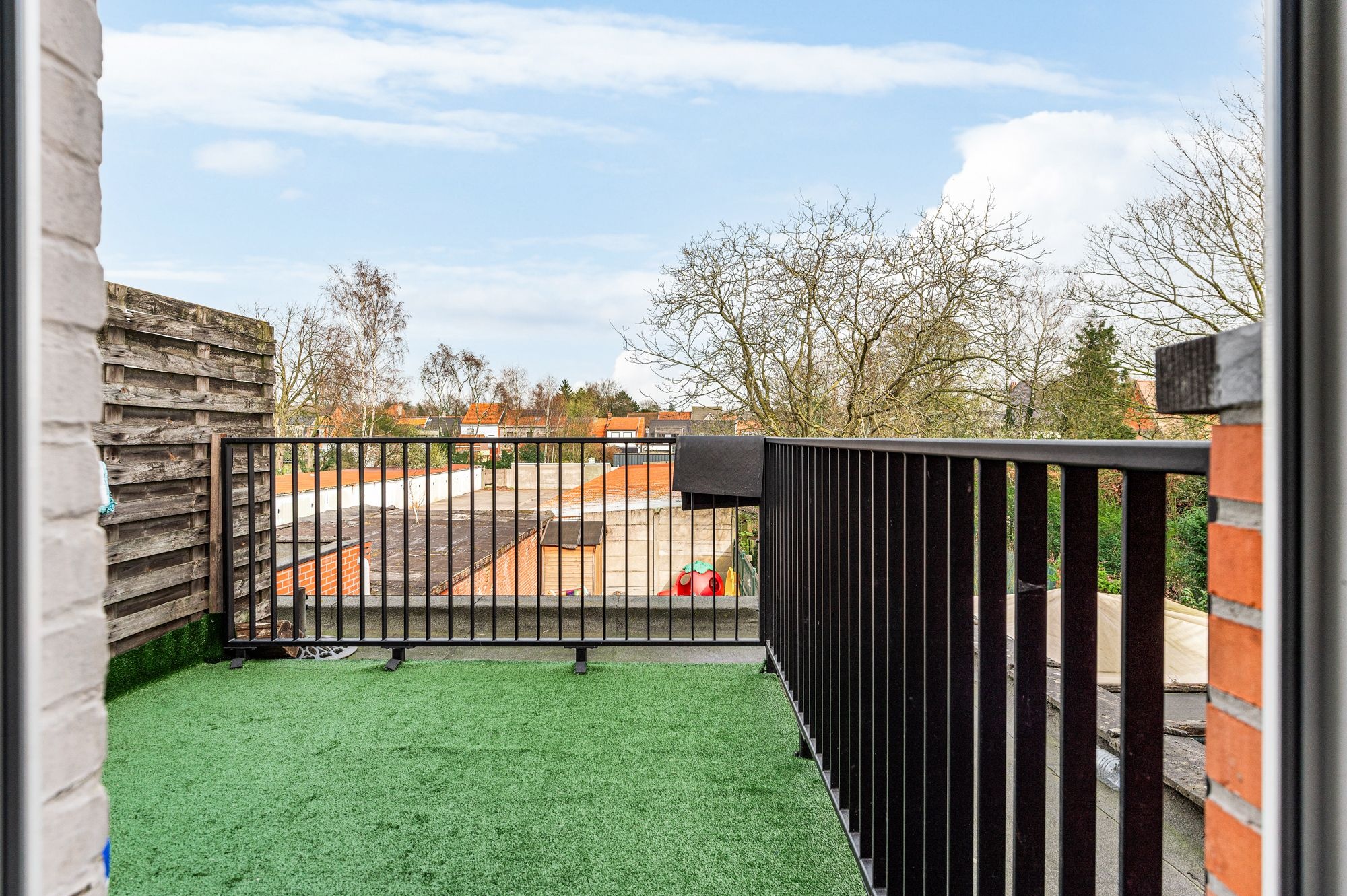 Ruime en instapklare duplex met terras op centrale ligging! - foto 4