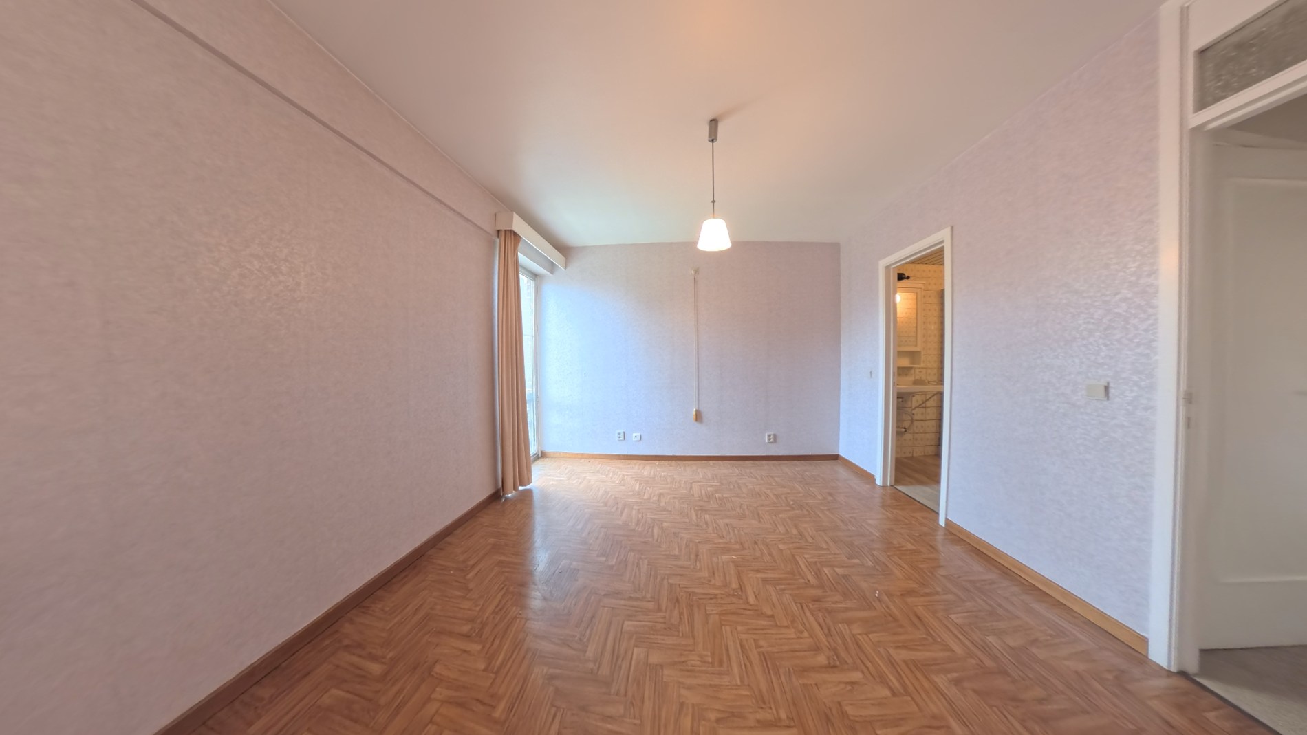 Verder te vernieuwen assistentiewoning met één slaapkamer en terras te Assebroek. - foto 5