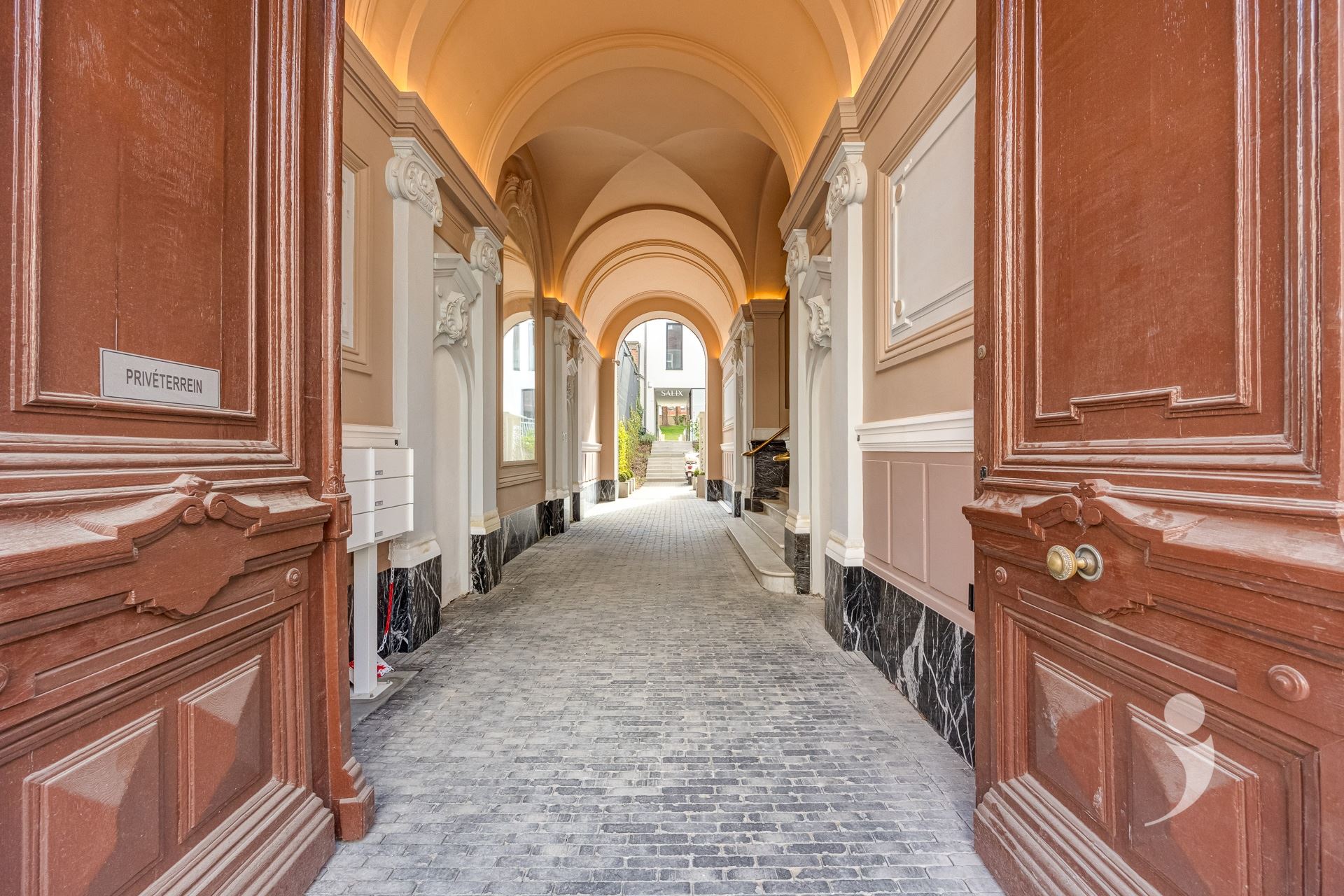 Exclusief gerenoveerd appartement op toplocatie in Leuven - foto 4
