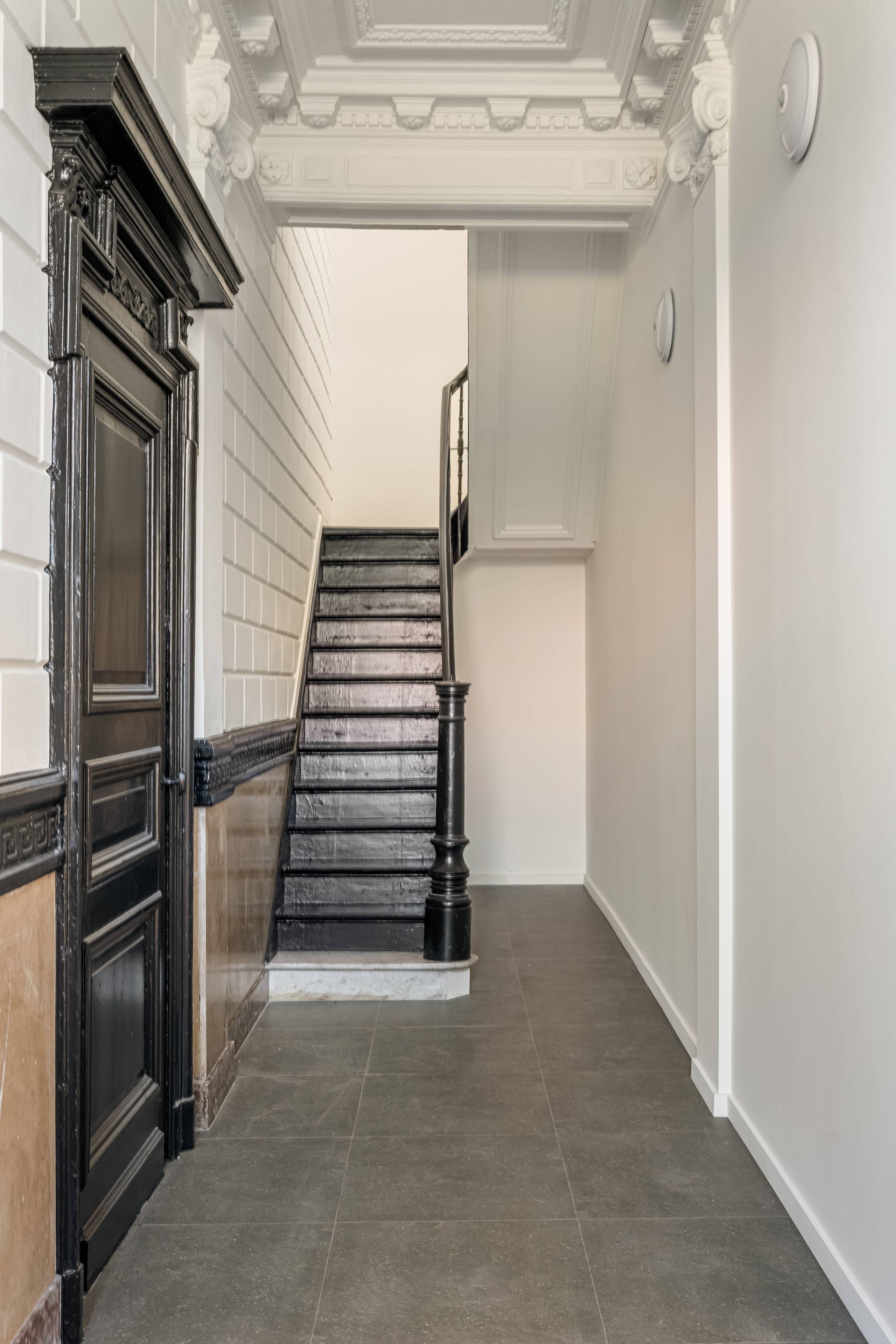 Karaktervol en lichtrijk 1 slp appartement met stadstuin - foto 2