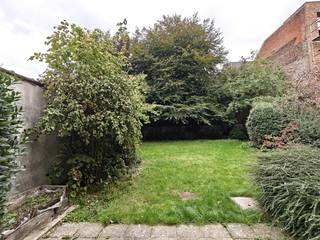 Ruim gelijkvloers appartement ca. 160m² met riante en uitzonderlijke privatieve tuin gelegen te Berchem in een éénrichtingsstraat gelegen...