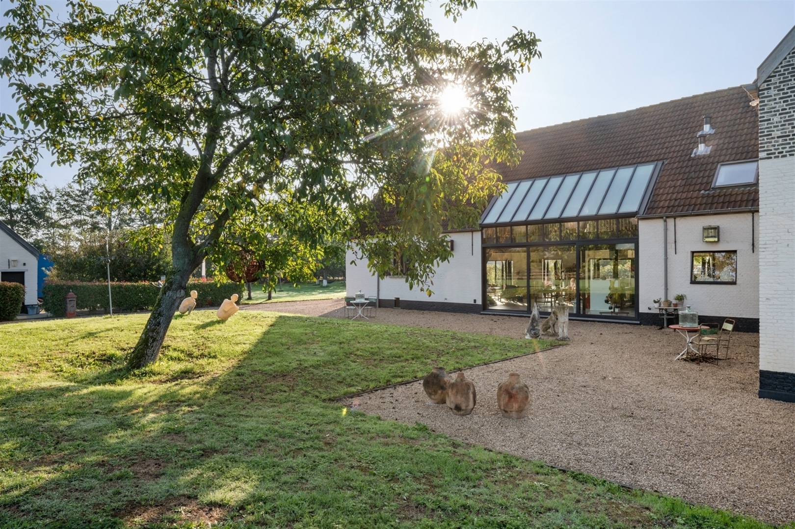 Boechout ∣  Uniek domein bestaande uit hoeve, schuur en stallen - foto 5