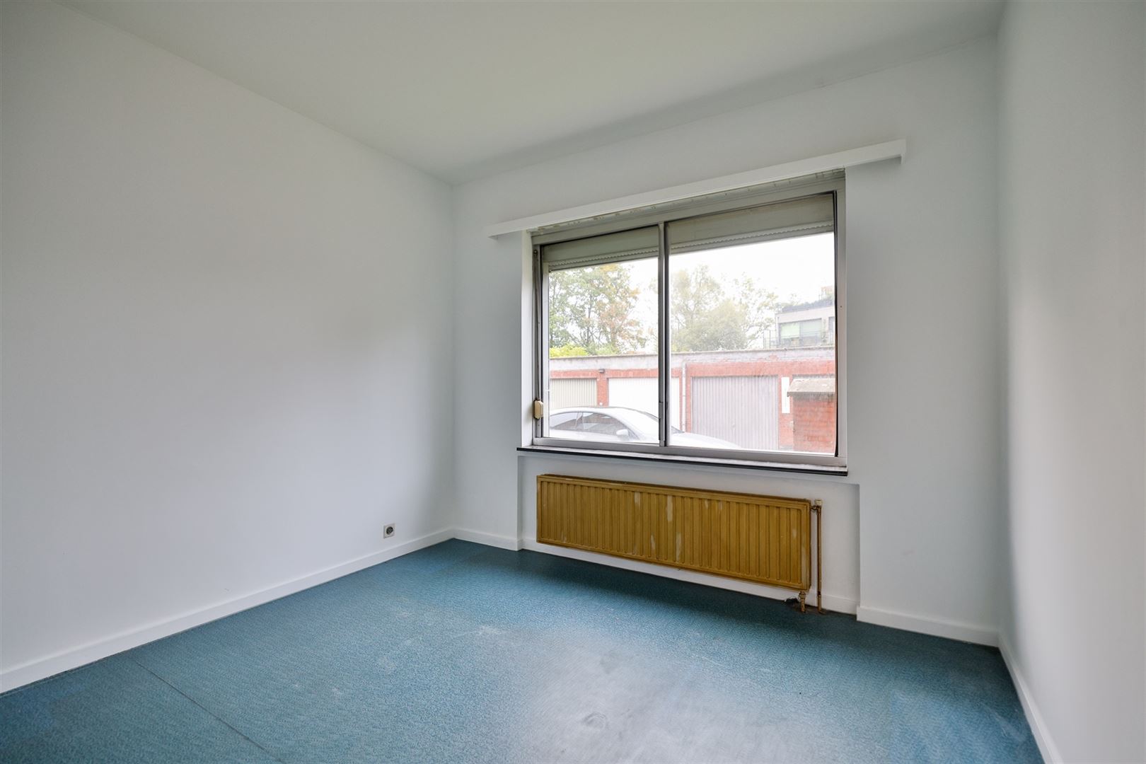 Te renoveren gelijkvloers appartement en garagebox te Hoboken! - foto 5