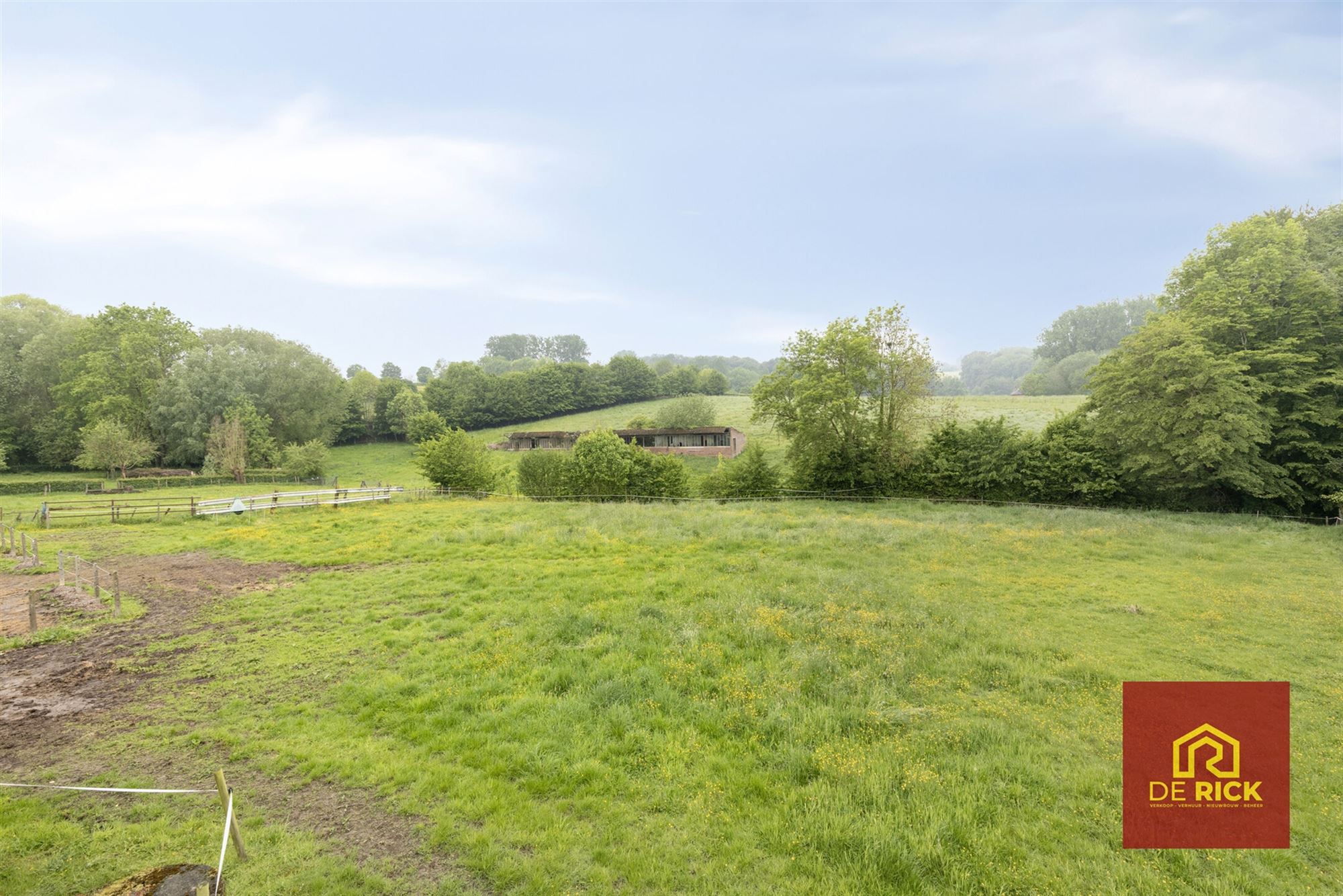 Te renoveren hoeve op toplocatie met prachtig uitzicht - foto 5