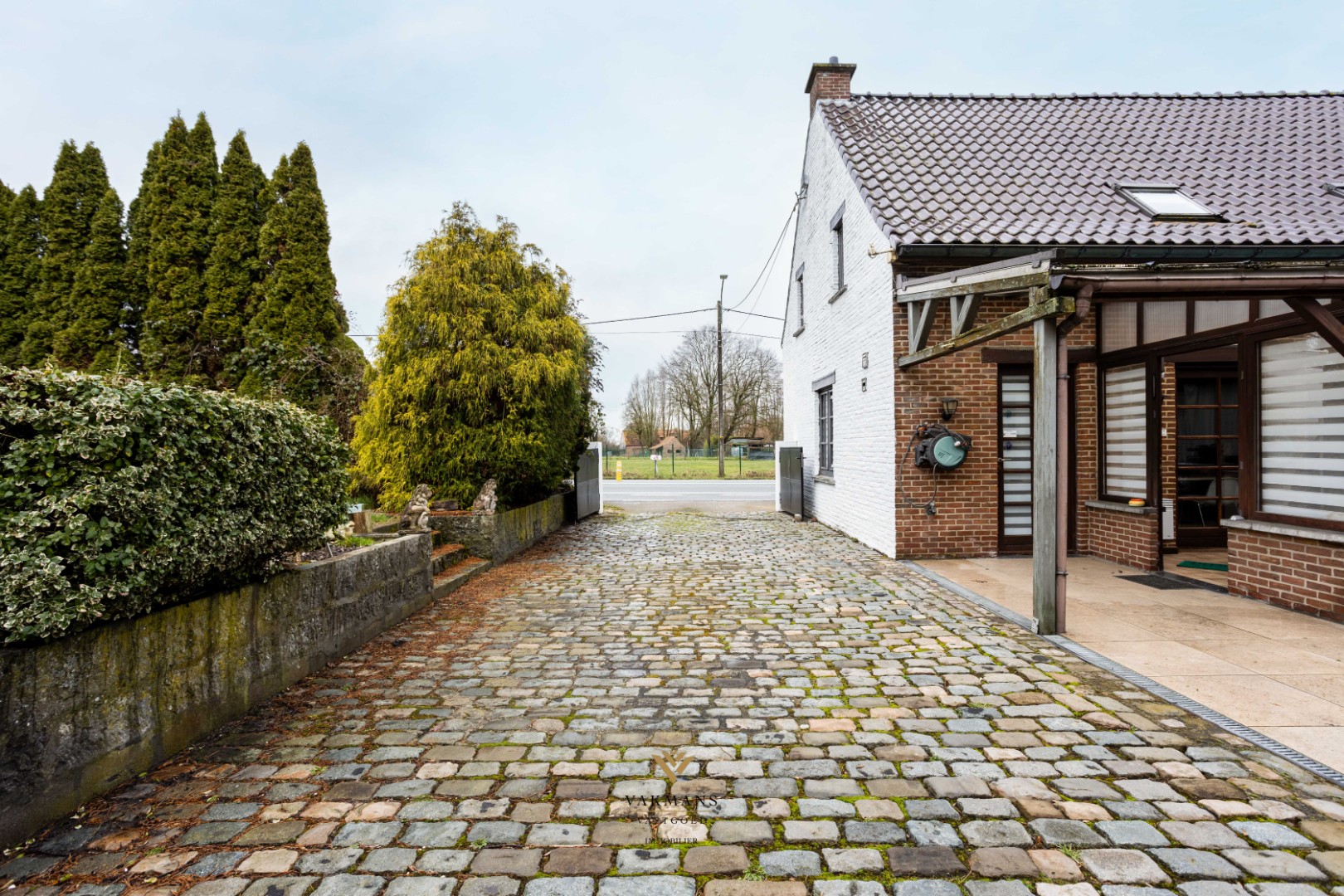 Fermette woning met oprit, dubbele garage en prachtige tuin - foto 5
