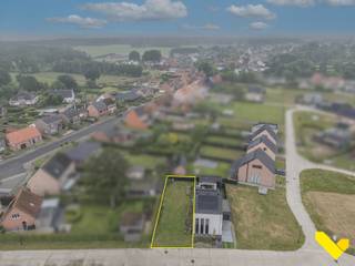 Prachtig gelegen bouwgrond te Geel-Bel.Deze bouwgrond voor halfopen bebouwing bevindt zich in een verkaveling te Geel-Bel en is zeer rustig...