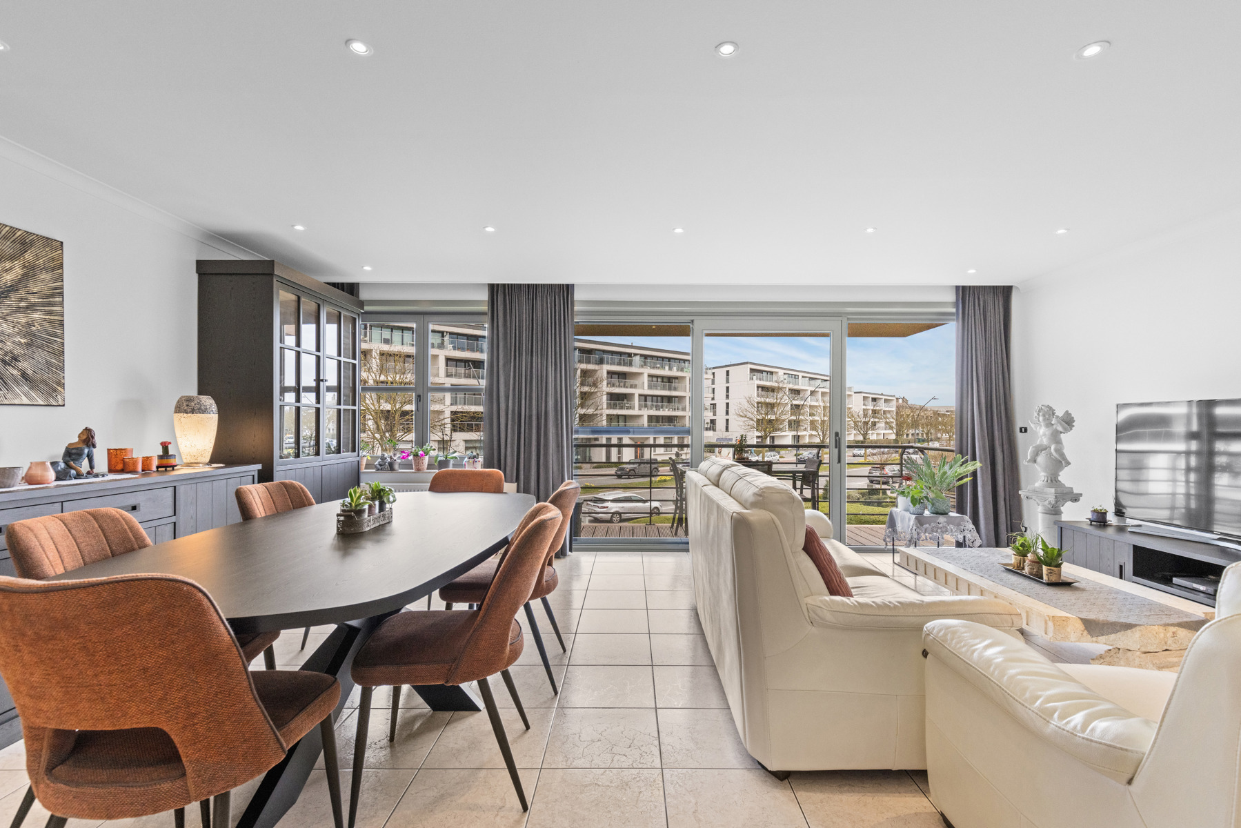 Ruim en lichtrijk appartement te koop in Oostende - foto 3