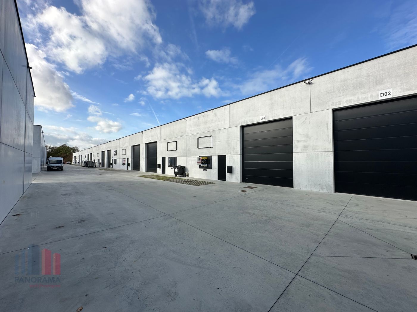 265 m² KMO-unit langs N43 te huur - photo 4