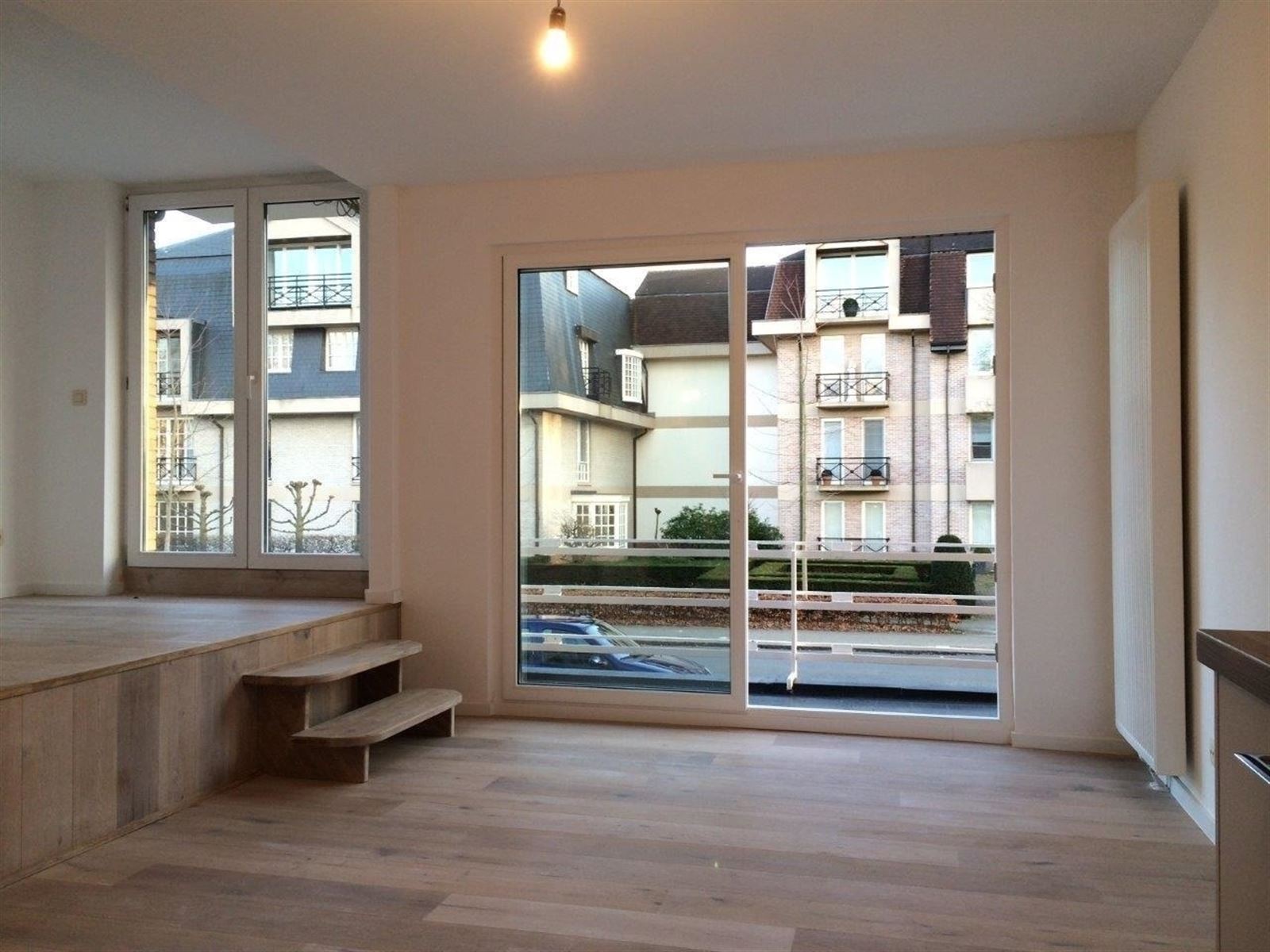Gelijkvloers duplex met grote tuin | 2 a 4 slpk | privatieve inpandige garage - foto 3