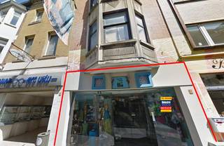 Op zoek naar een aantrekkelijke handelsruimte op een topligging?Dit recent gerenoveerde commerciële gelijkvloers bevindt zich in het centrum van...