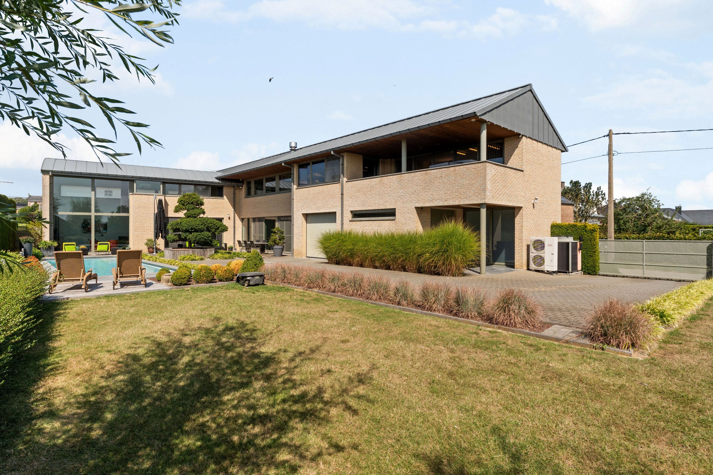Moderne villa, luxueus afgewerkt met zwembad op ruim perceel - foto 4